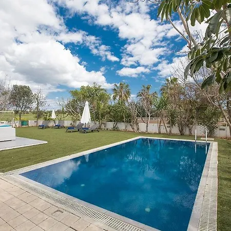 Vilă Efsta - Beautiful 3 Bedroom - Pool With Lawned Gardens Ayia Napa