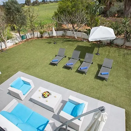Efsta - Beautiful 3 Bedroom - Pool With Lawned Gardens Vilă *