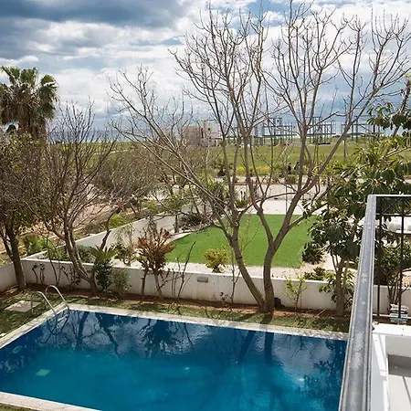 Efsta - Beautiful 3 Bedroom - Pool With Lawned Gardens * أيا نابا